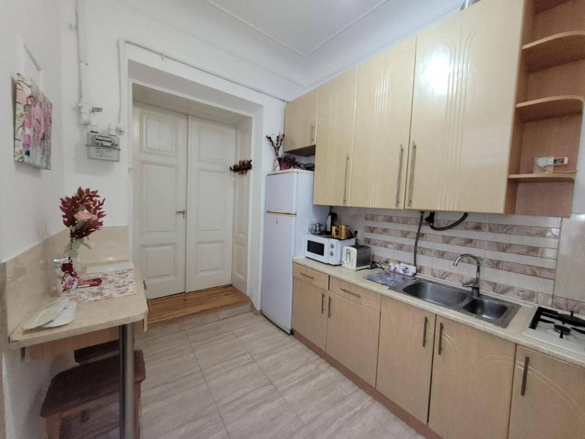 Central Apartment On Rynok Square Lvov Exteriér fotografie